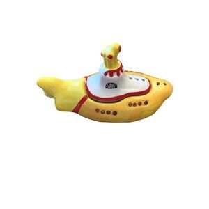 The Beatles Yellow Submarine Sculpted Ceramic Salt and Pepper Shaker Set Boxed